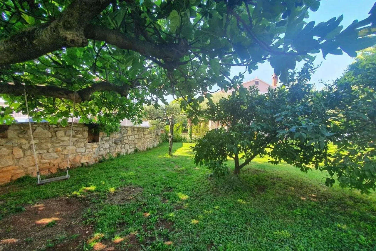 App Luka 1 - Green Garden For Children And Pets Porec